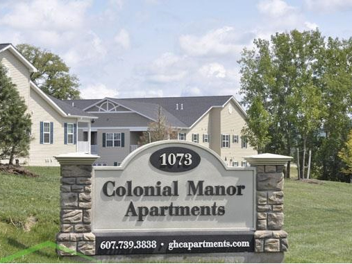 Colonial Manor Apartments